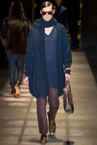 Look 34